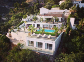 Balinese villa with stunning views Malaga